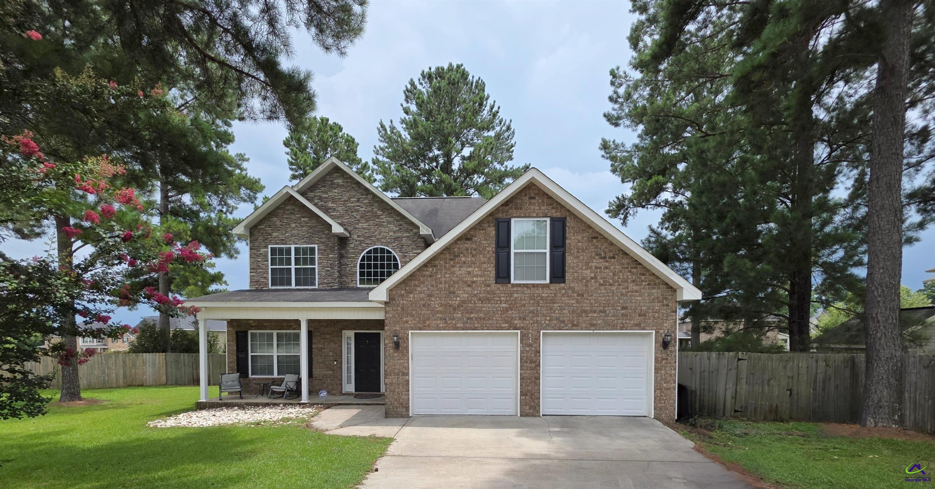 402 Ivey Chase