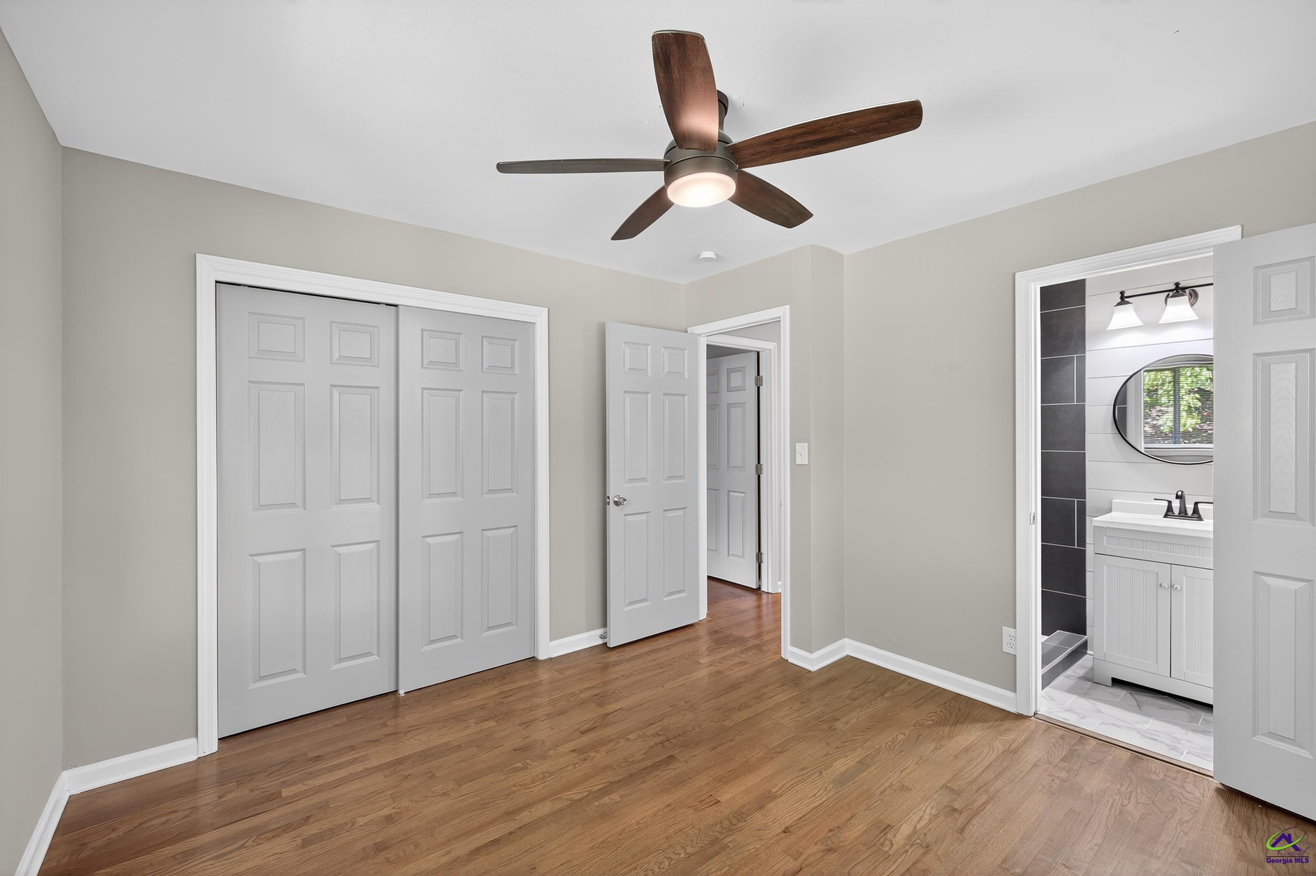 218 Palms Lane