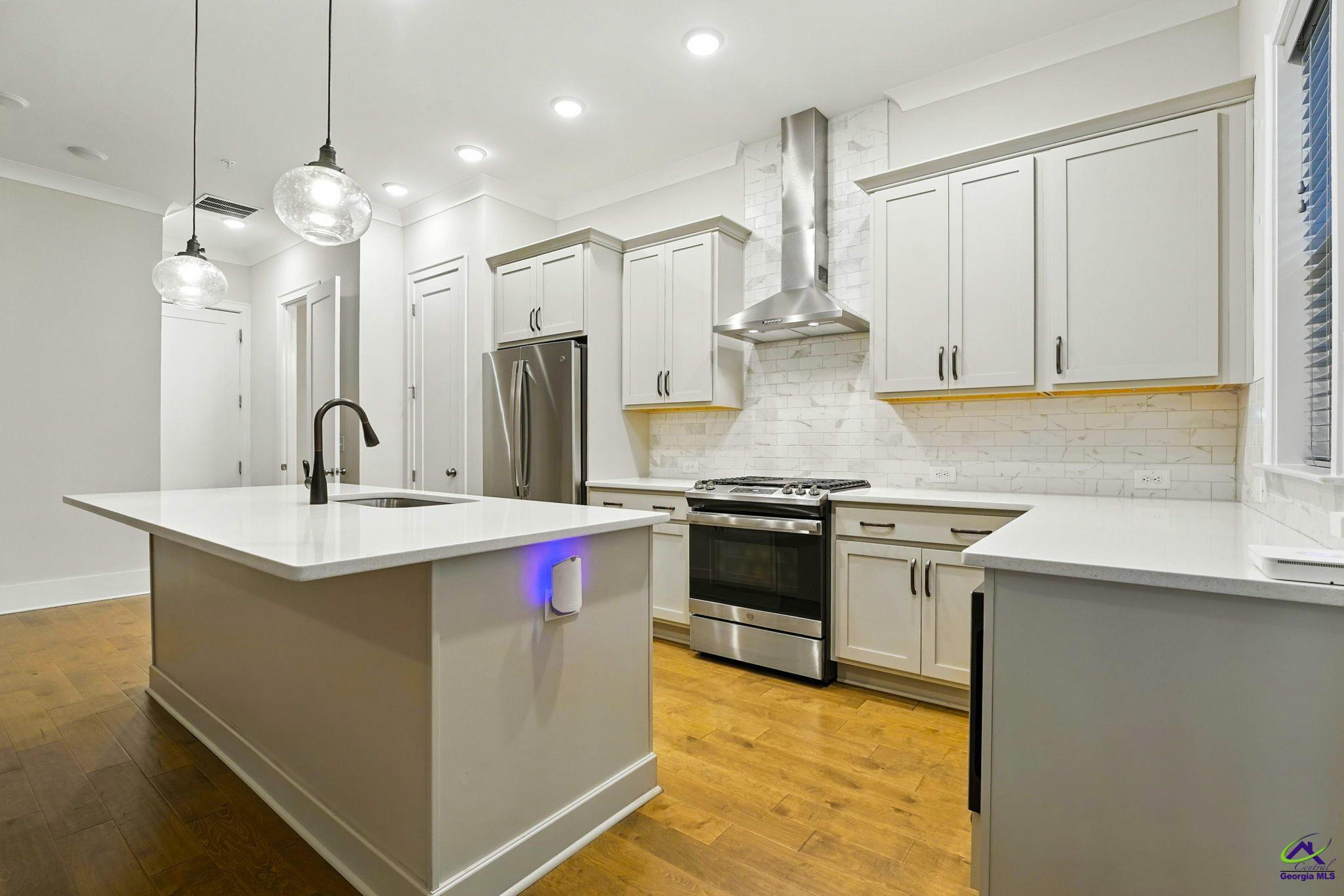 2555 Oakbourne Lane