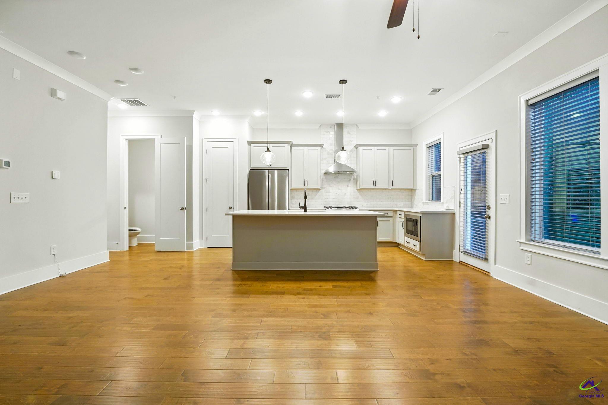 2555 Oakbourne Lane