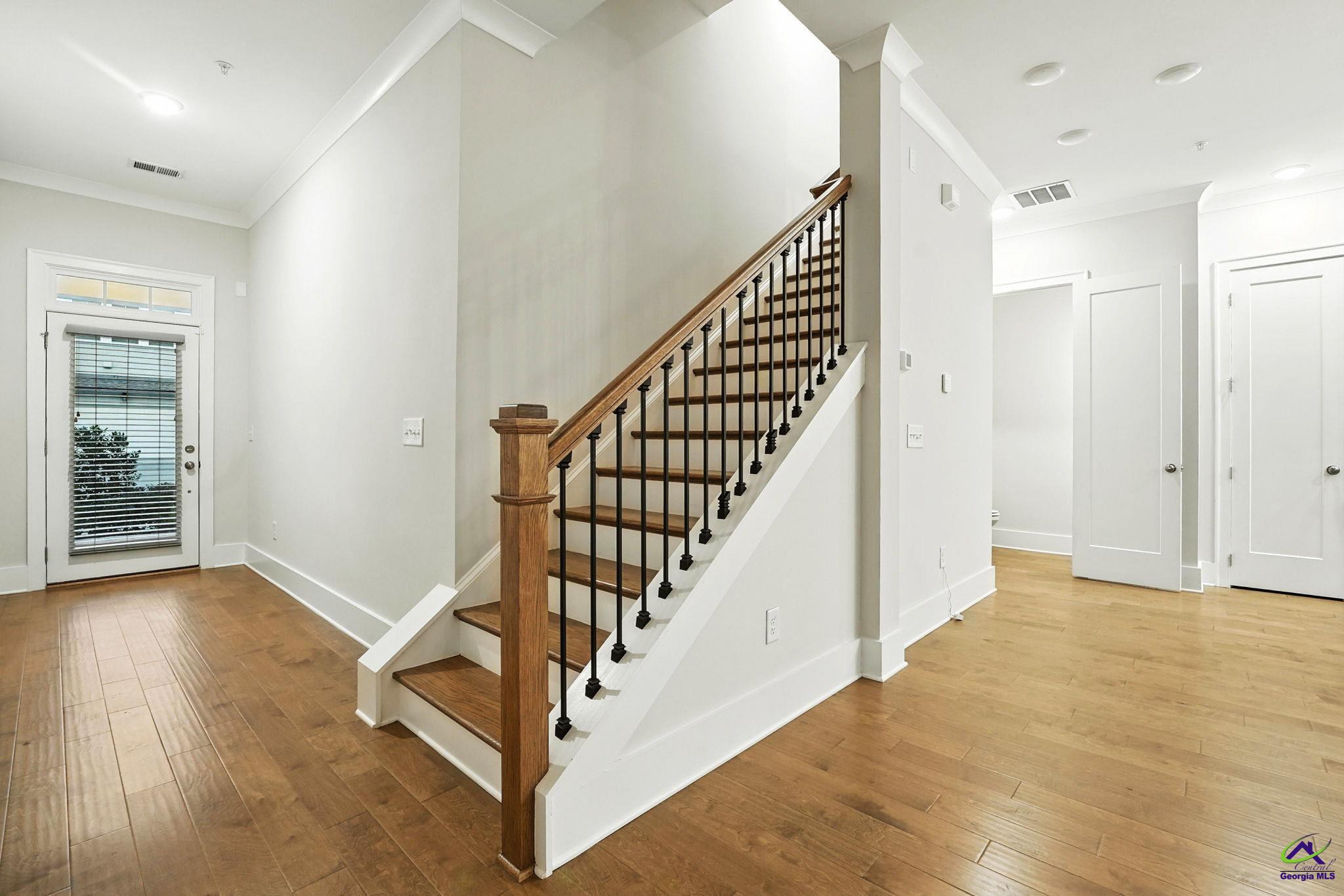 2555 Oakbourne Lane