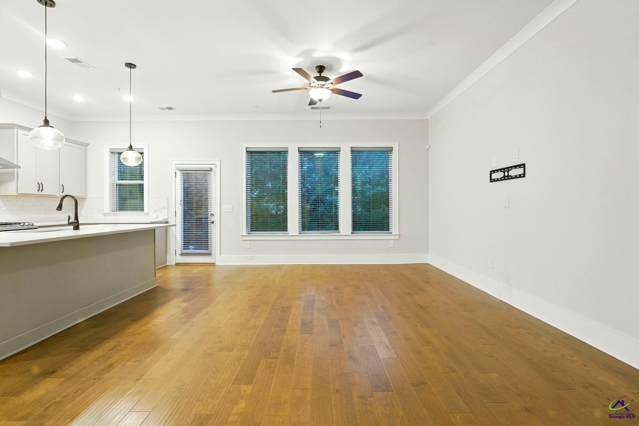 2555 Oakbourne Lane