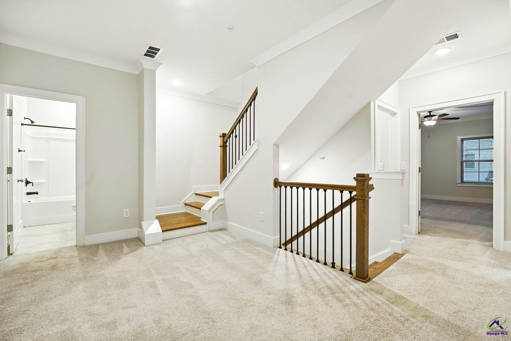 2555 Oakbourne Lane