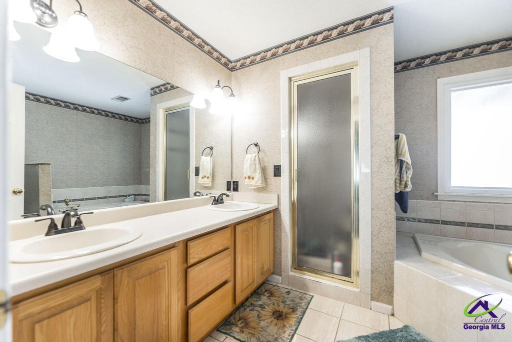 112 Lake Lillian Dr