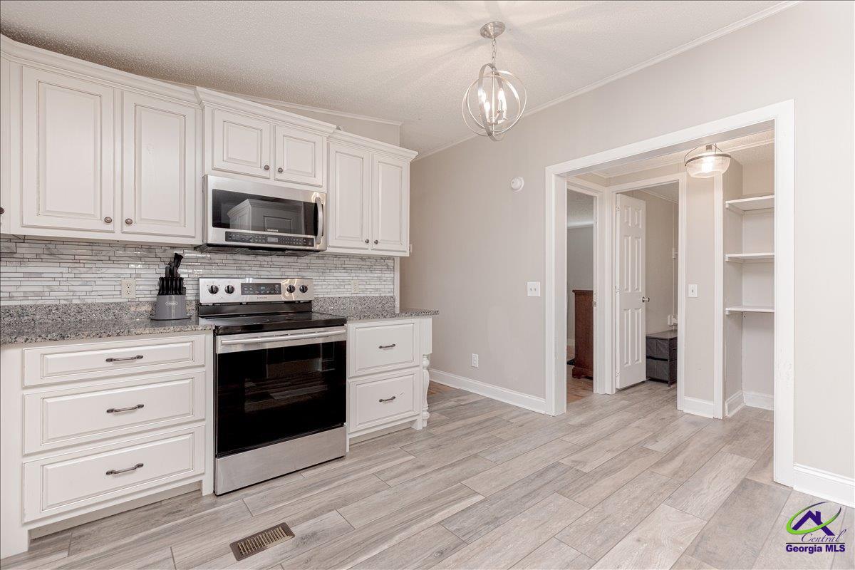 107 Chisom Trail