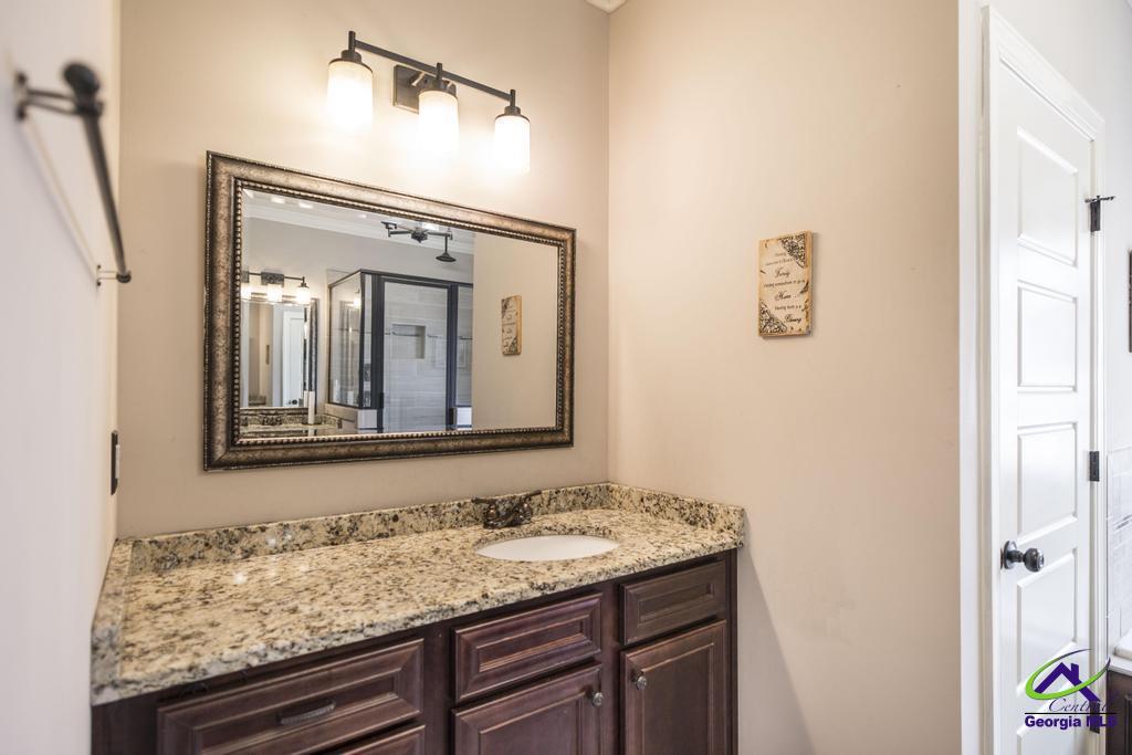 107 S Carmenville Drive