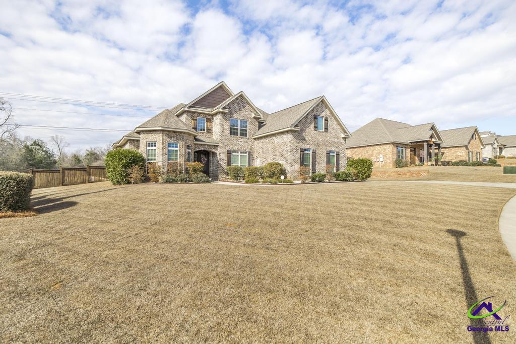 107 S Carmenville Drive