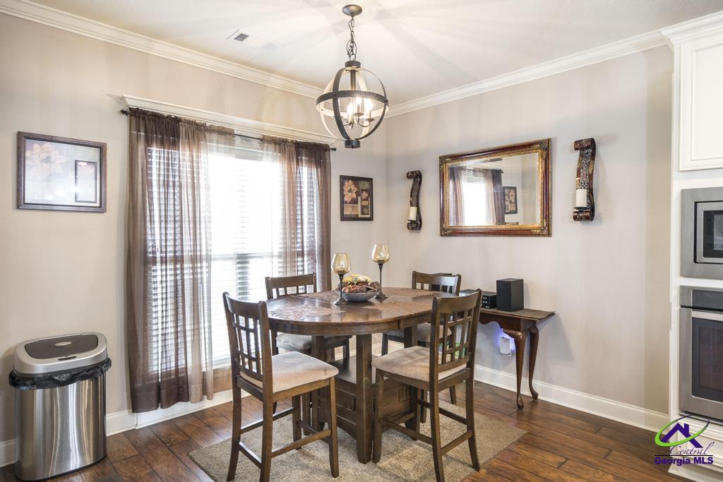 107 S Carmenville Drive