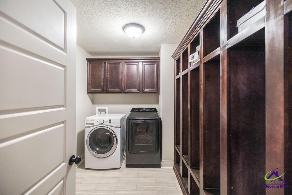 107 S Carmenville Drive