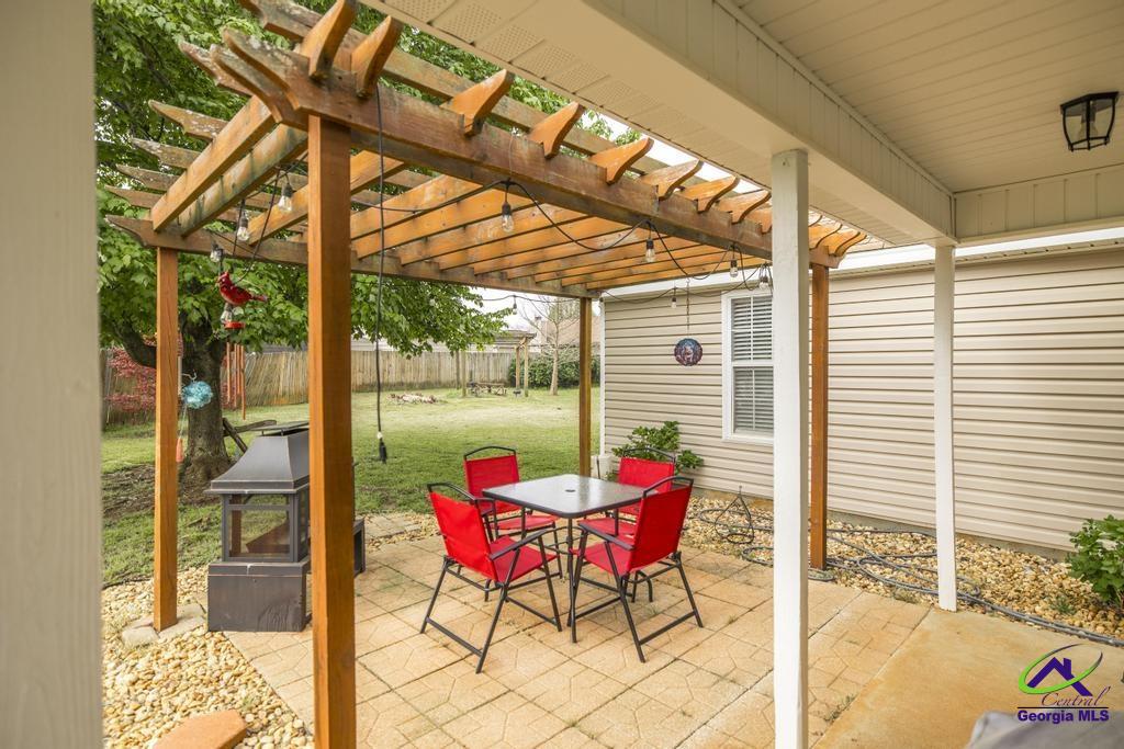 98 Gleneagle Dr