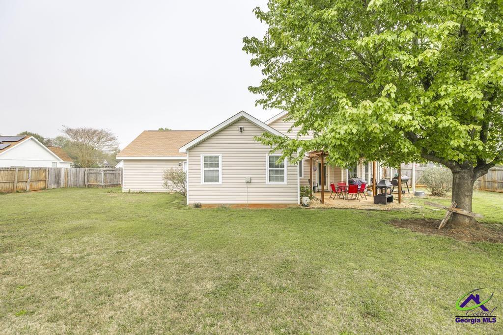 98 Gleneagle Dr
