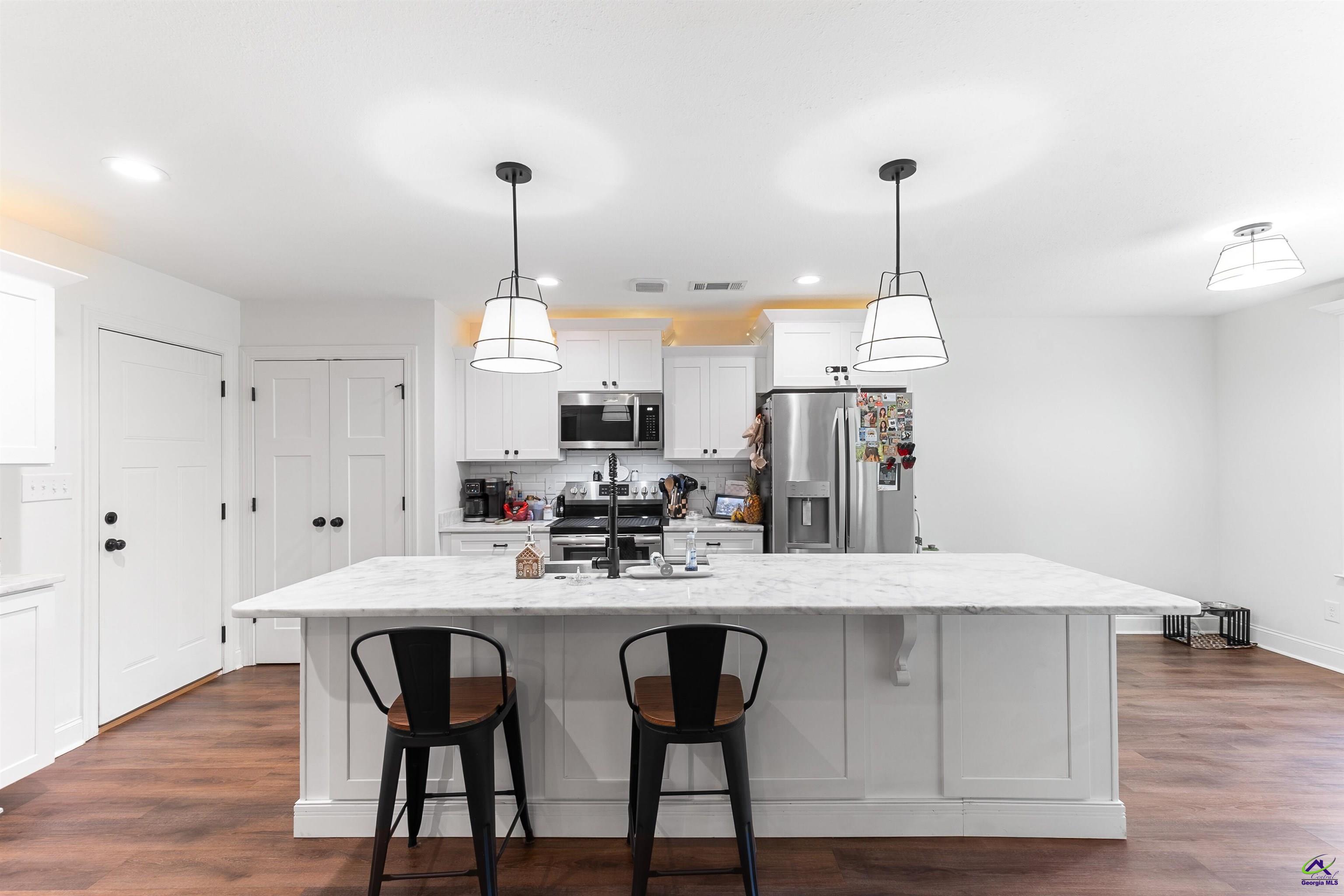 505 Avington Chase