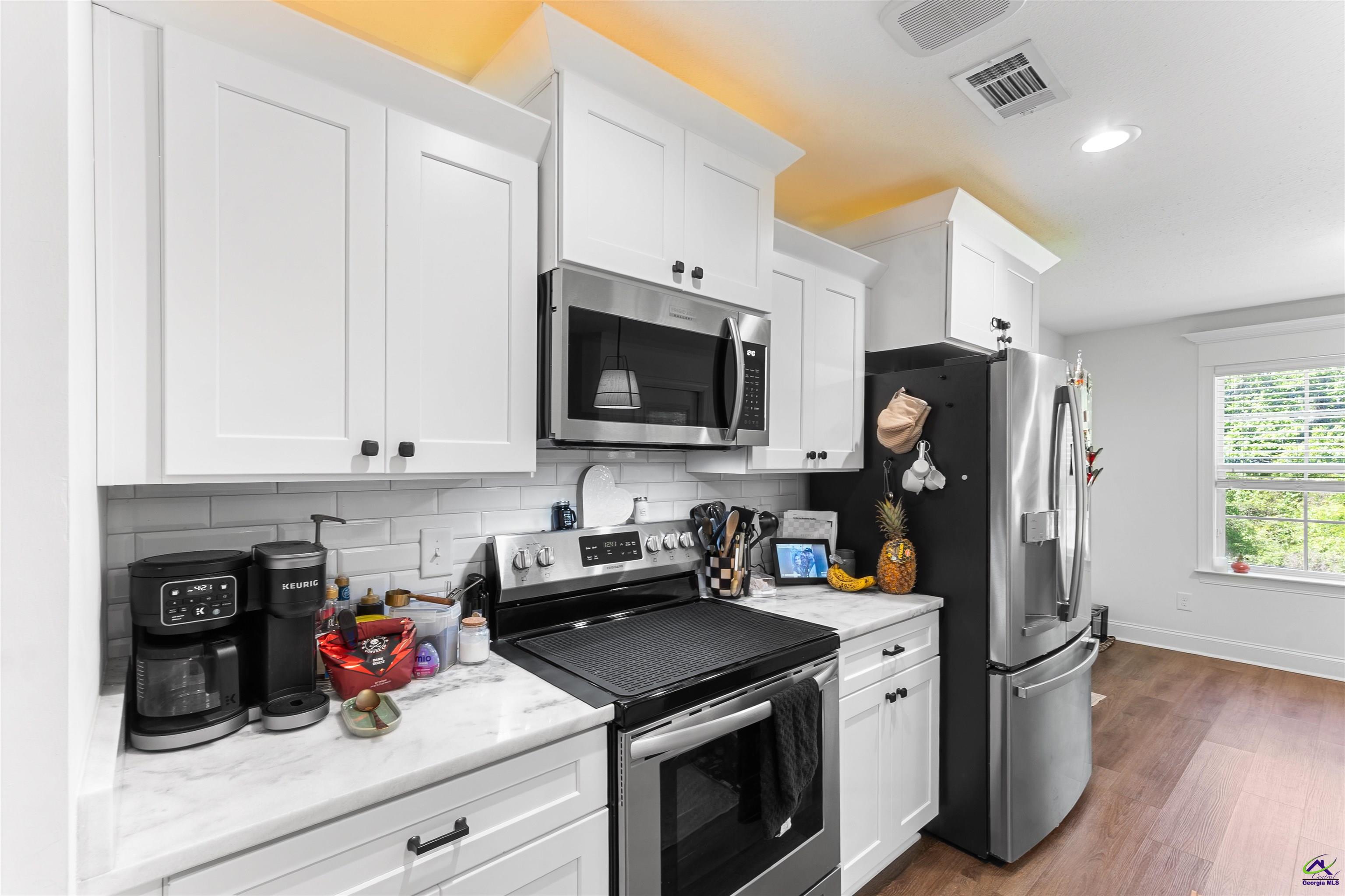 505 Avington Chase