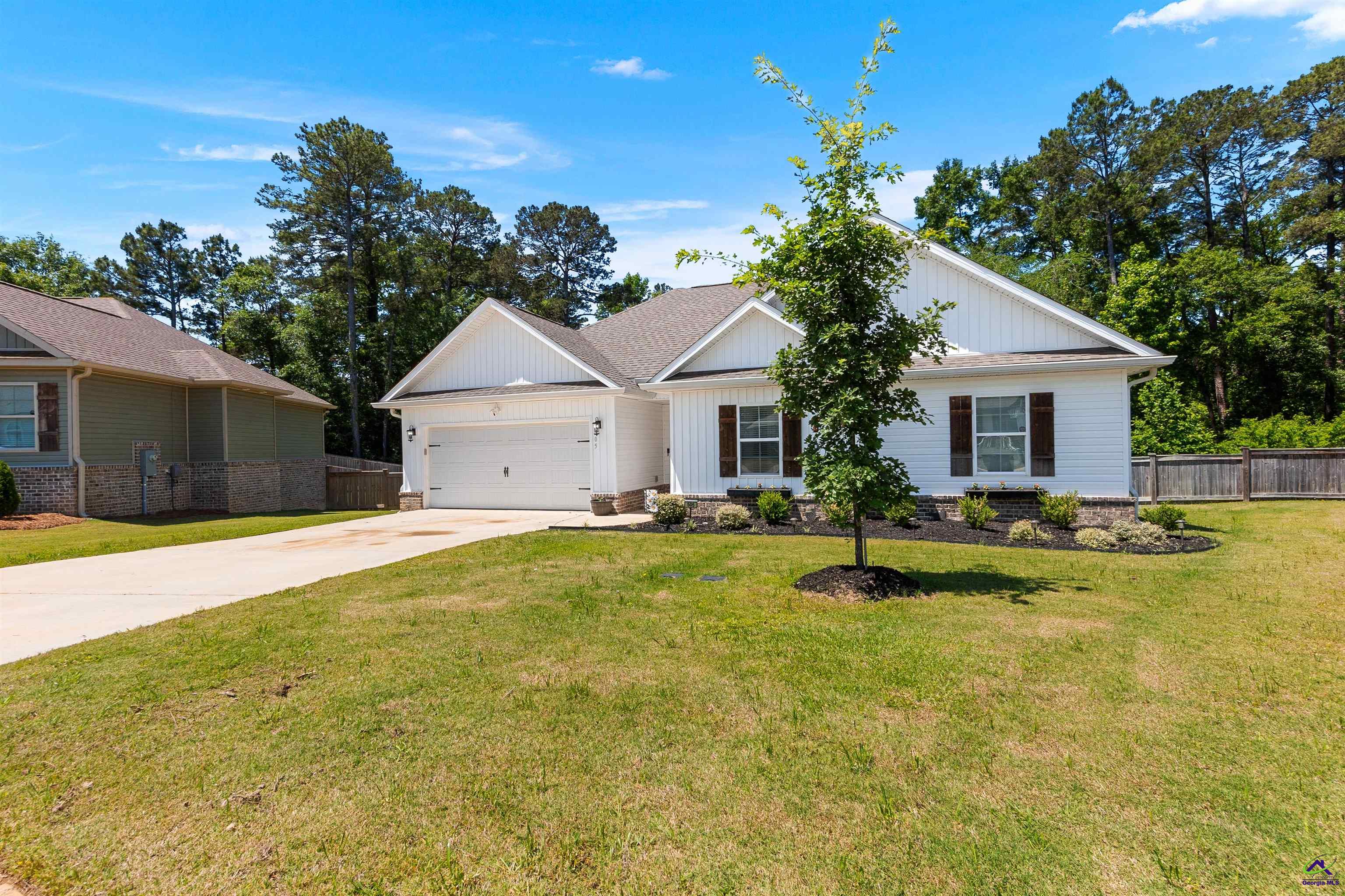 505 Avington Chase