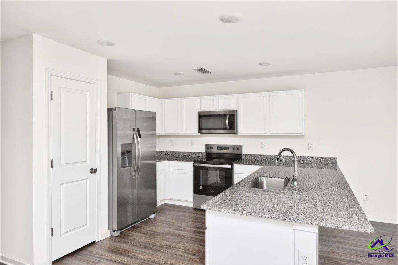 249 isabella Way