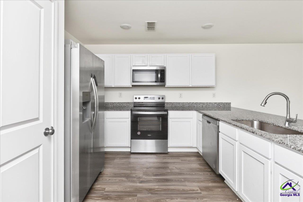 249 isabella Way
