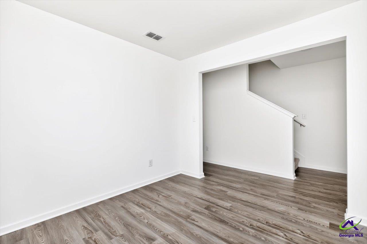 249 isabella Way