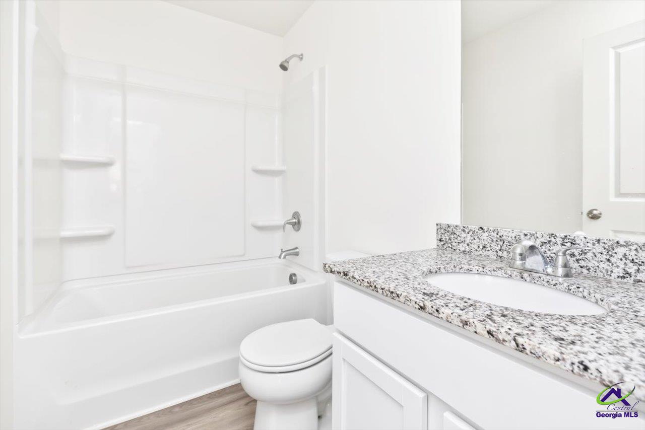 249 isabella Way