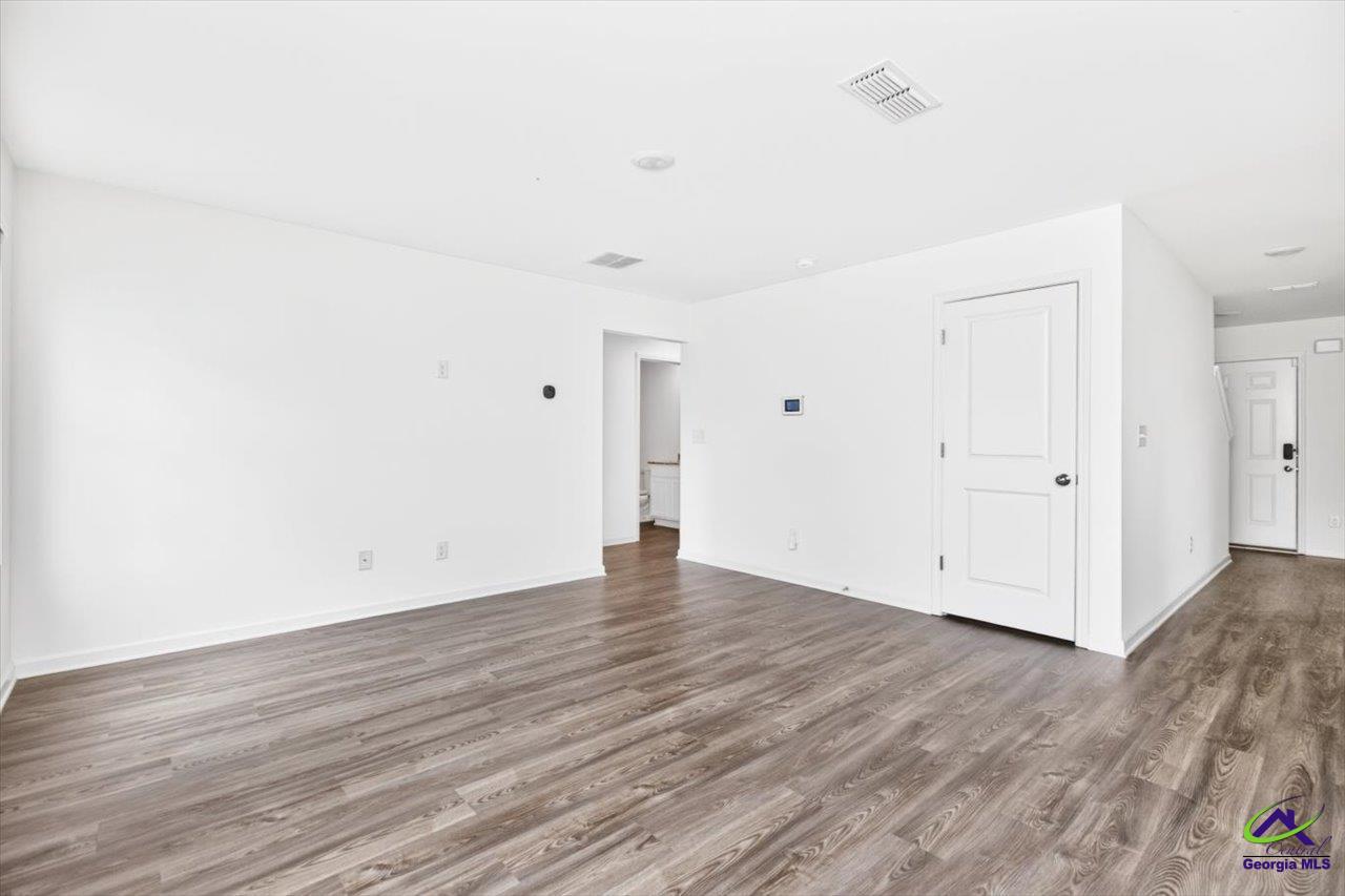 249 isabella Way