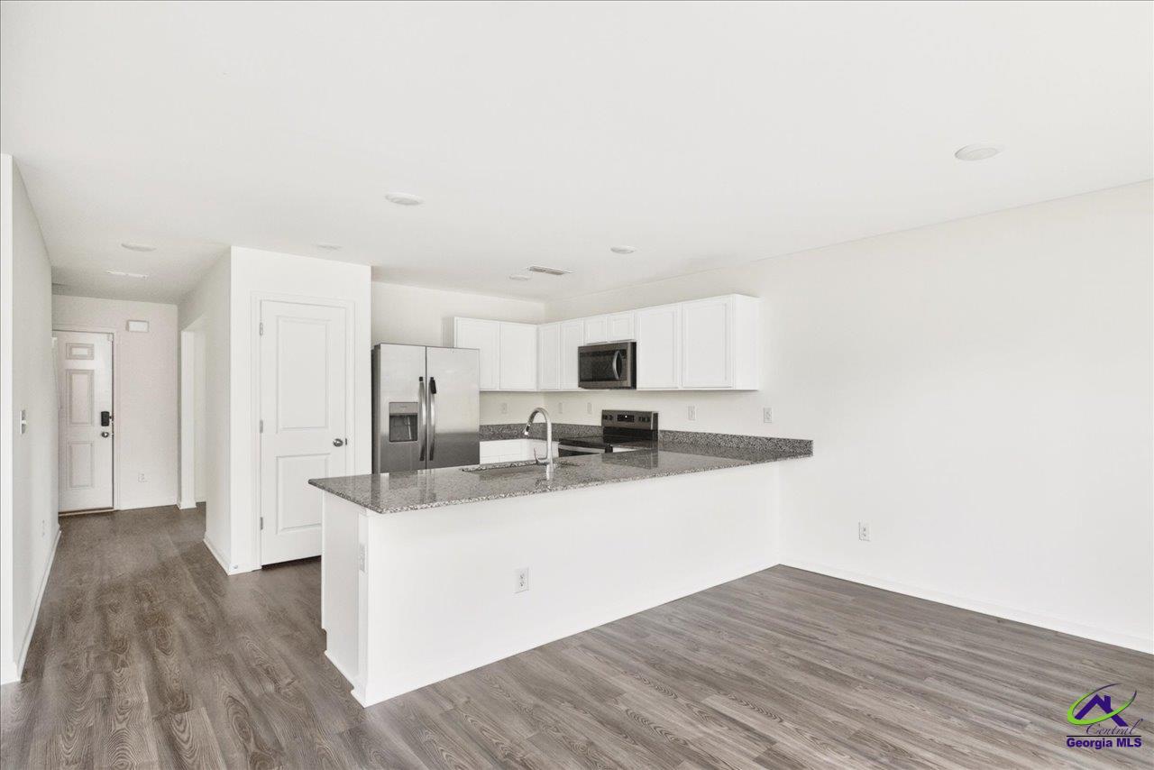 249 isabella Way