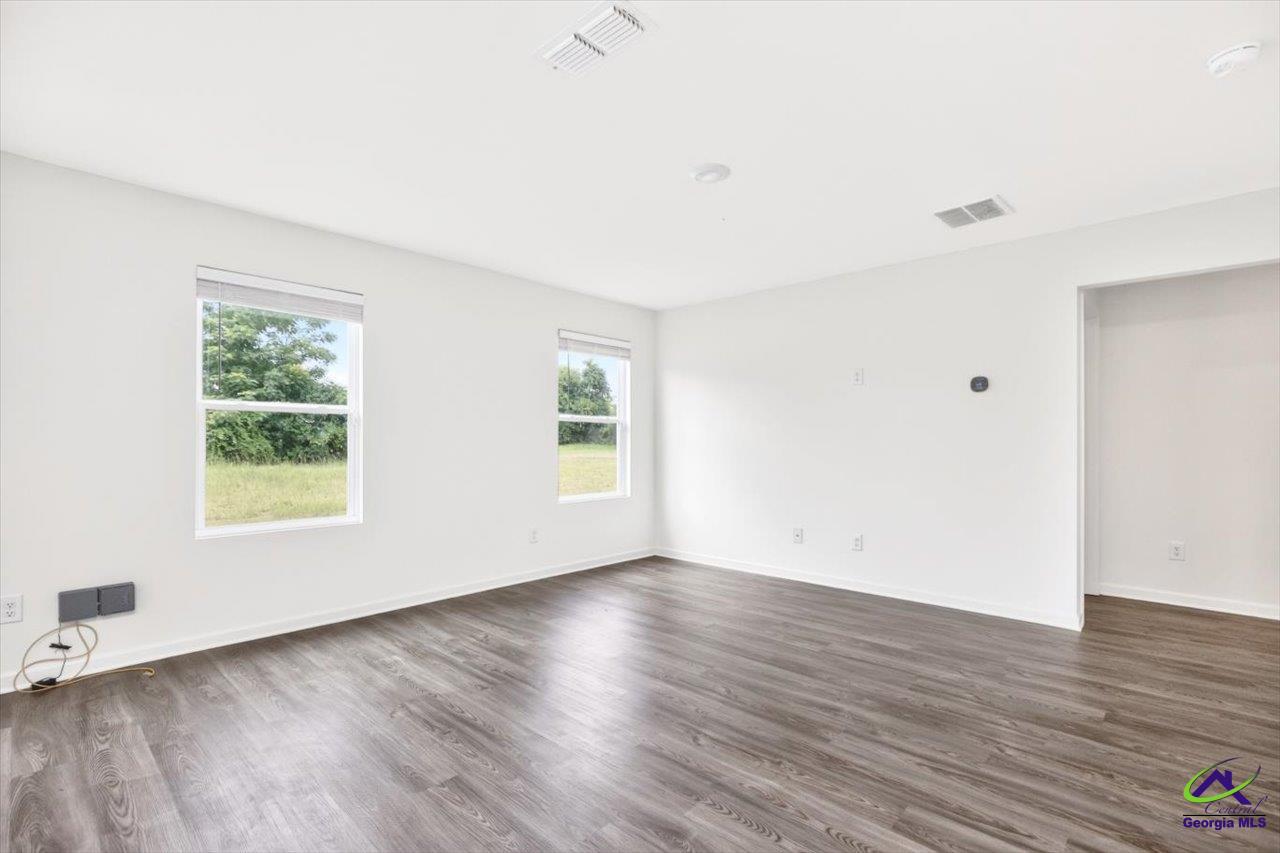 249 isabella Way