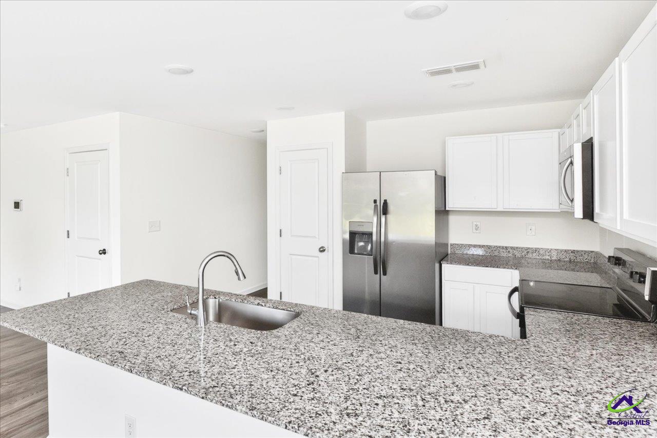 249 isabella Way