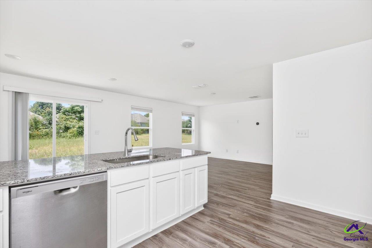 249 isabella Way