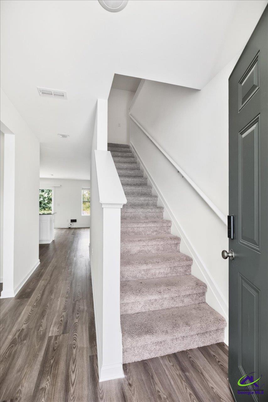 249 isabella Way