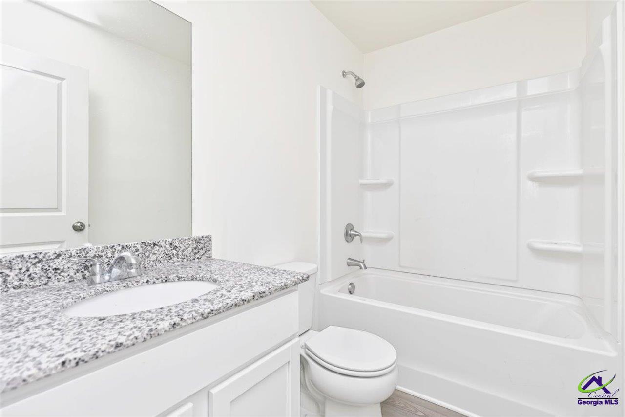 249 isabella Way
