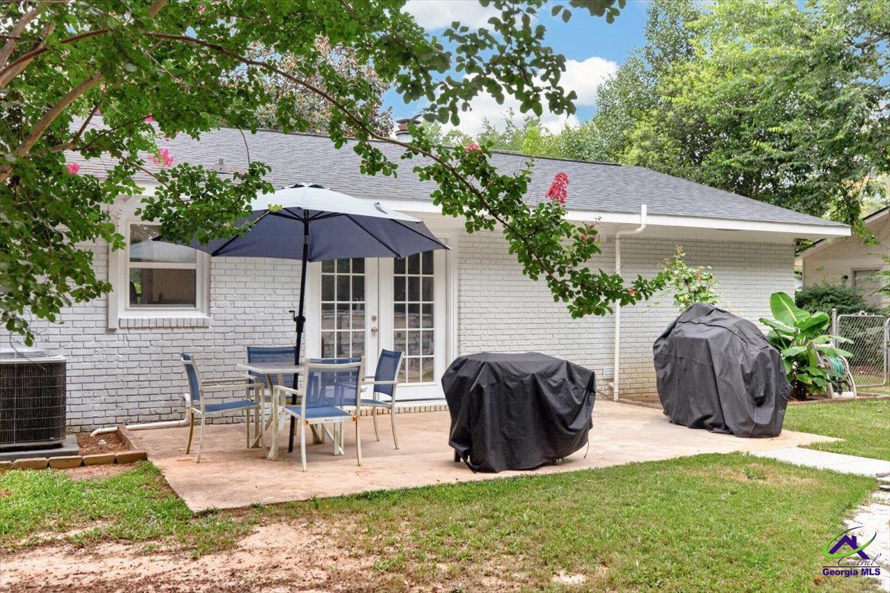 208 Mike Street