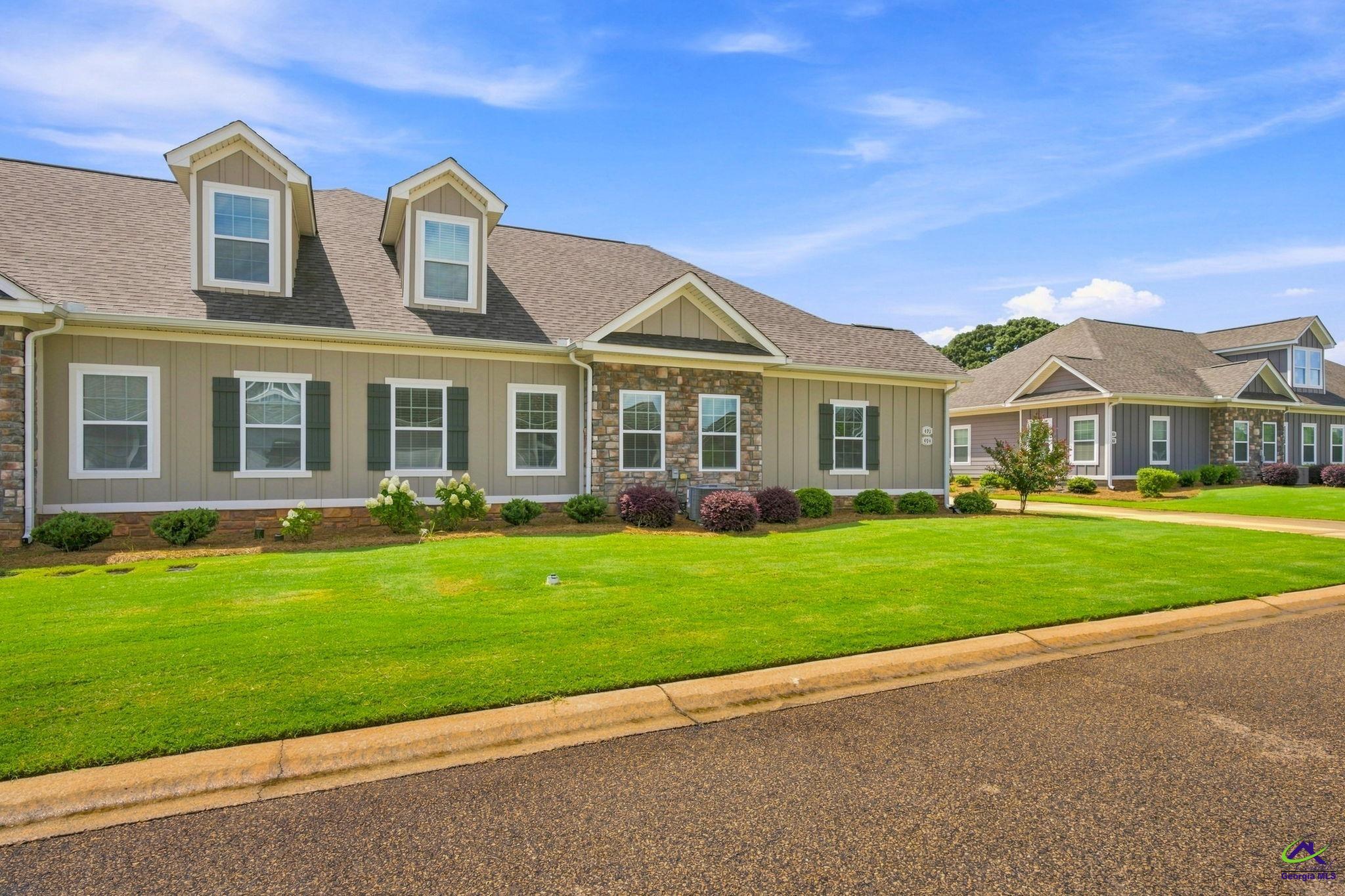 492 Nandina Court