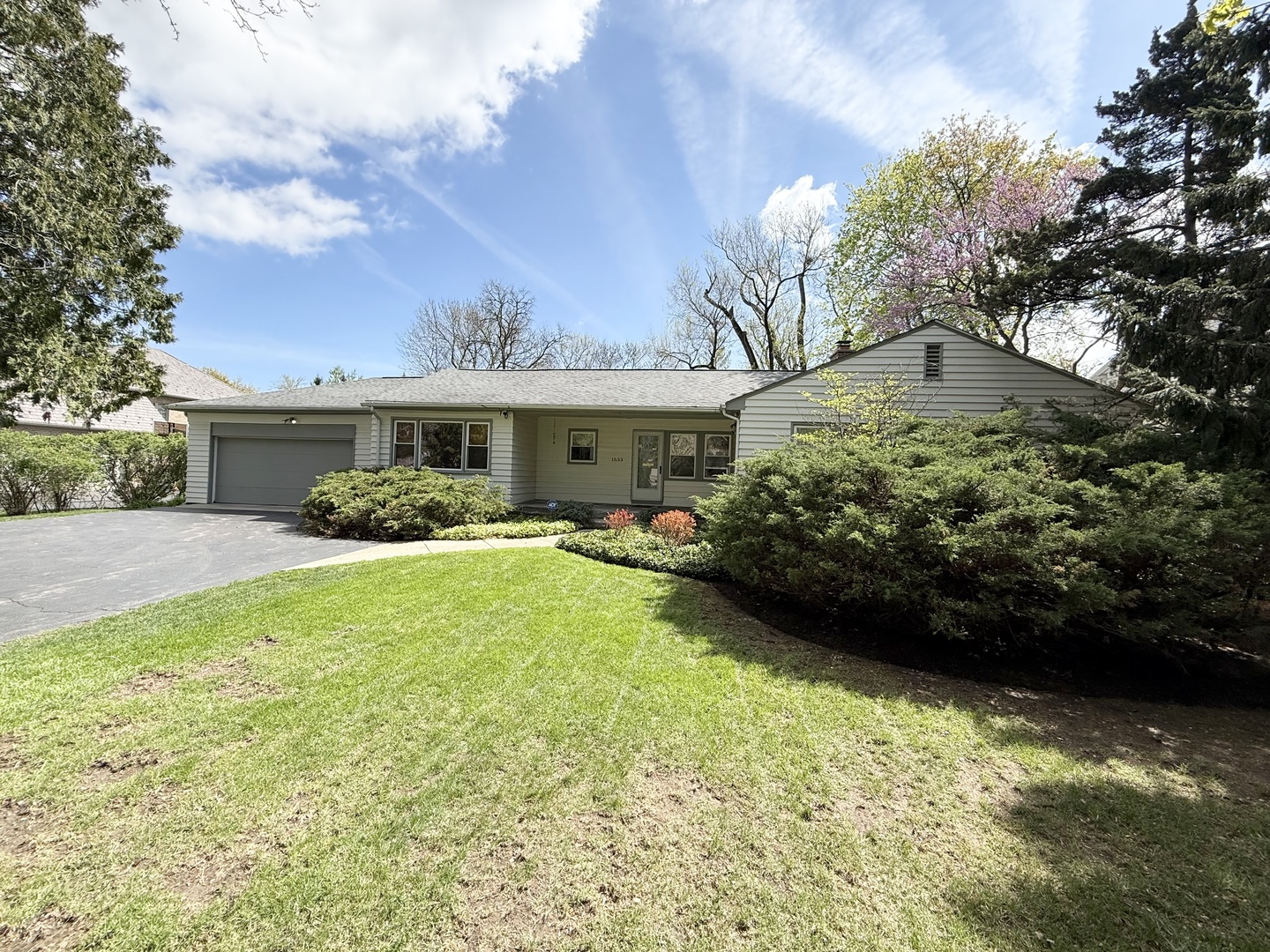 1533 Crabtree Lane