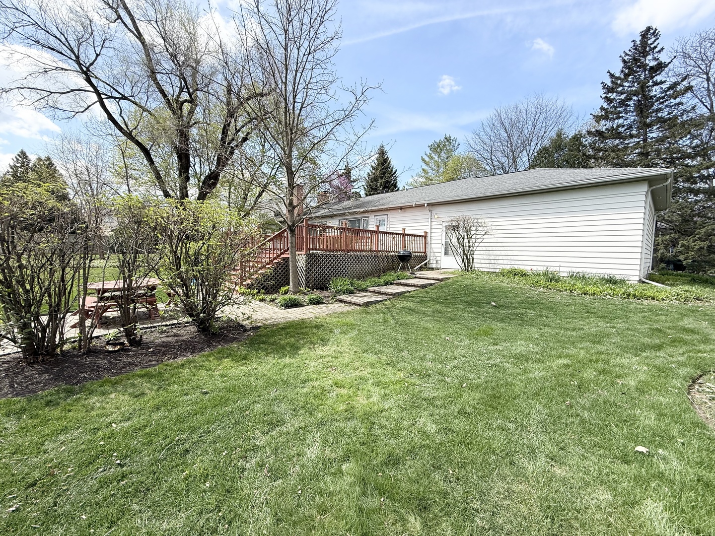 1533 Crabtree Lane