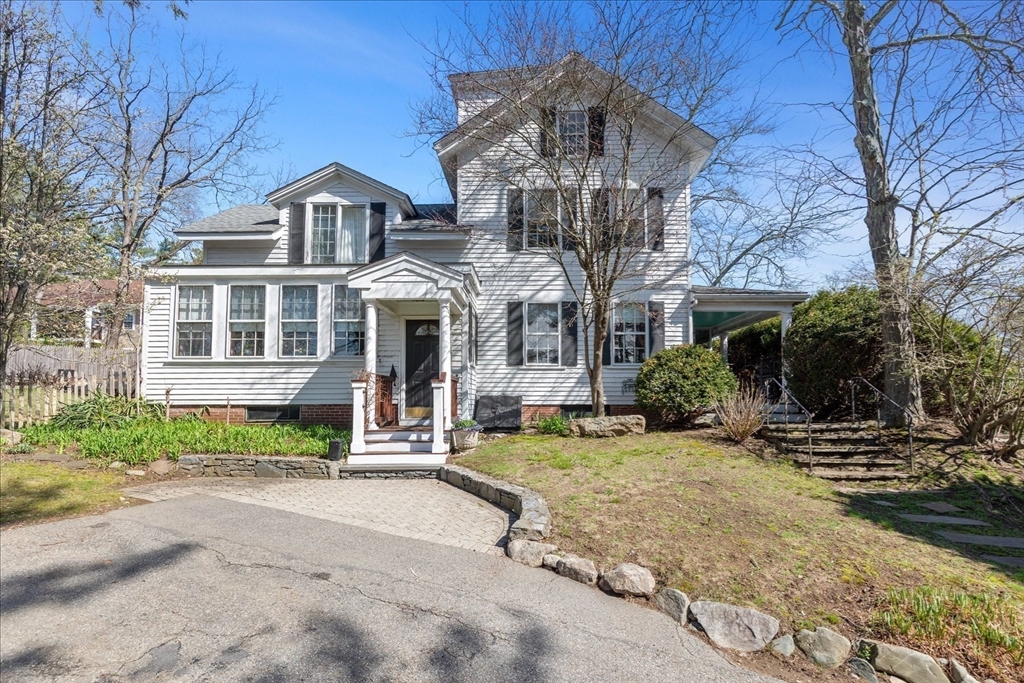 1069 Central Ave