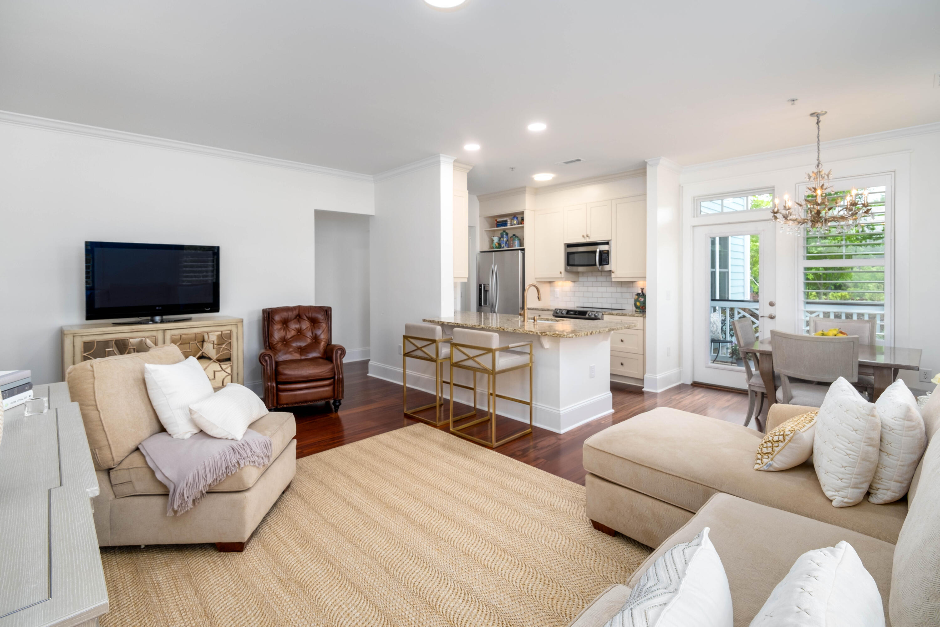 1225 Blakeway Street # 303