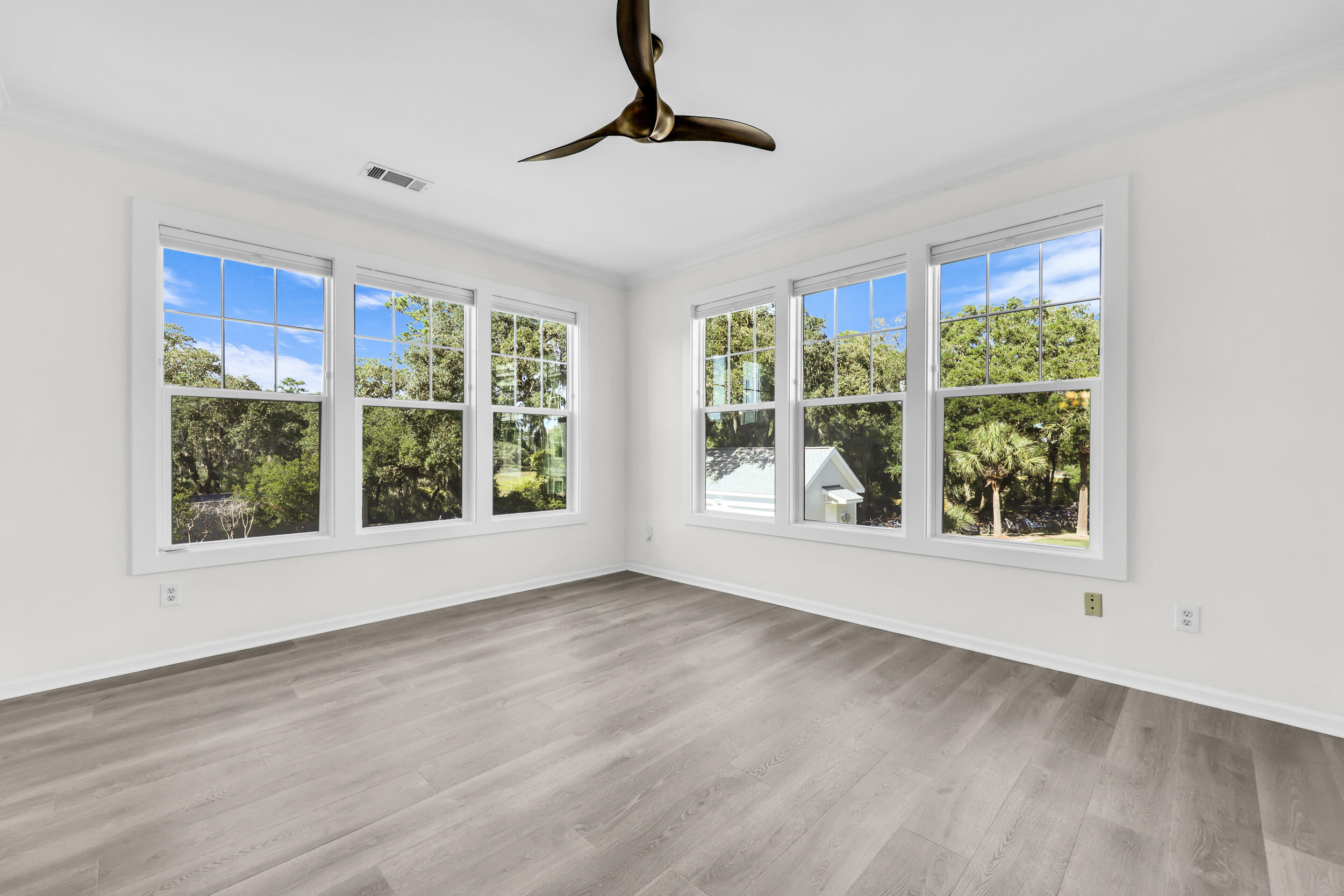 130 River Landing Drive # 7200