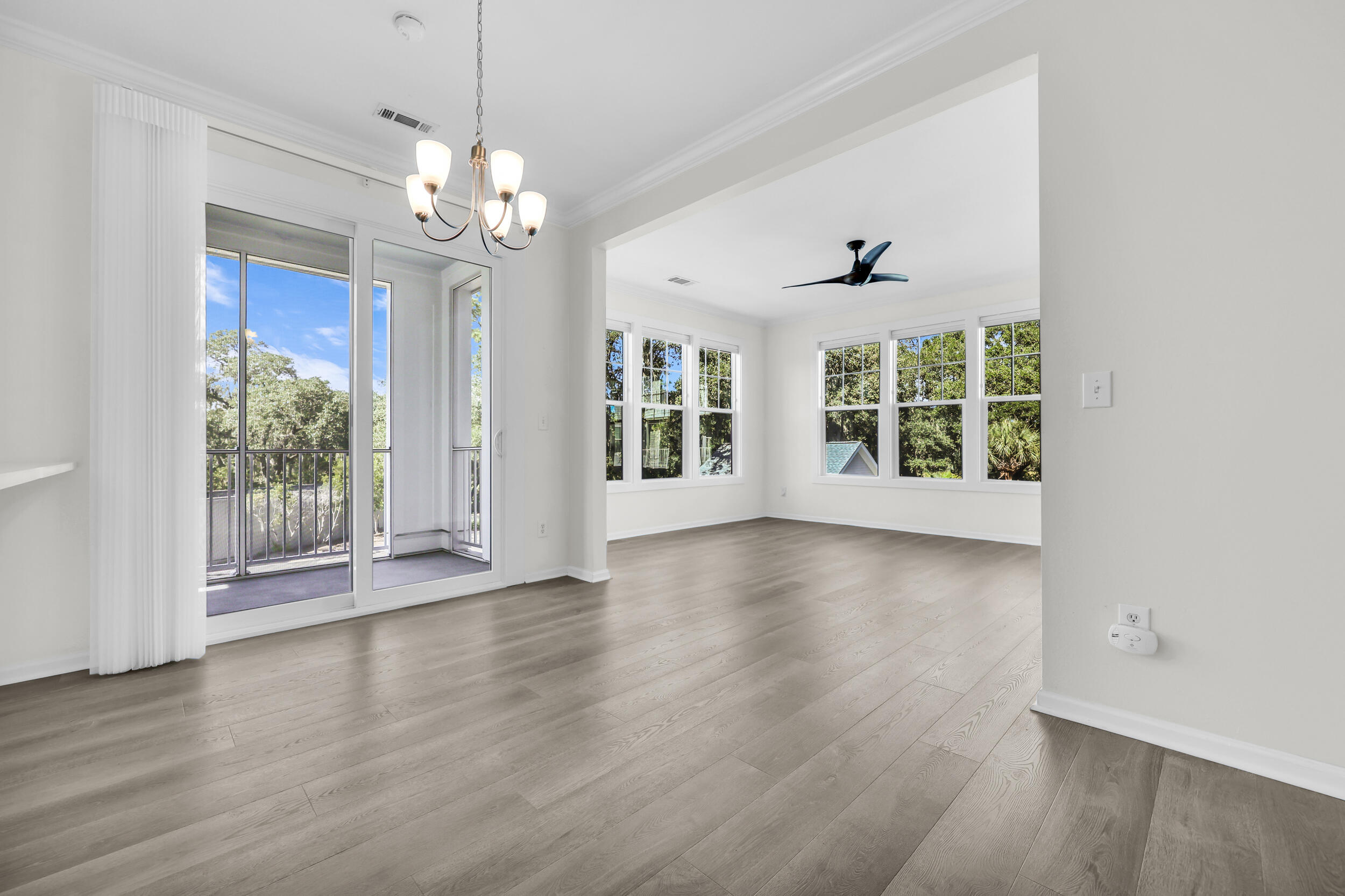 130 River Landing Drive # 7200
