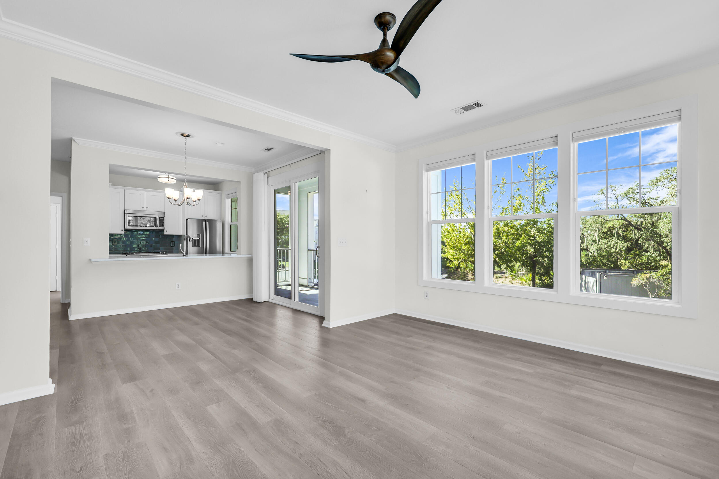 130 River Landing Drive # 7200