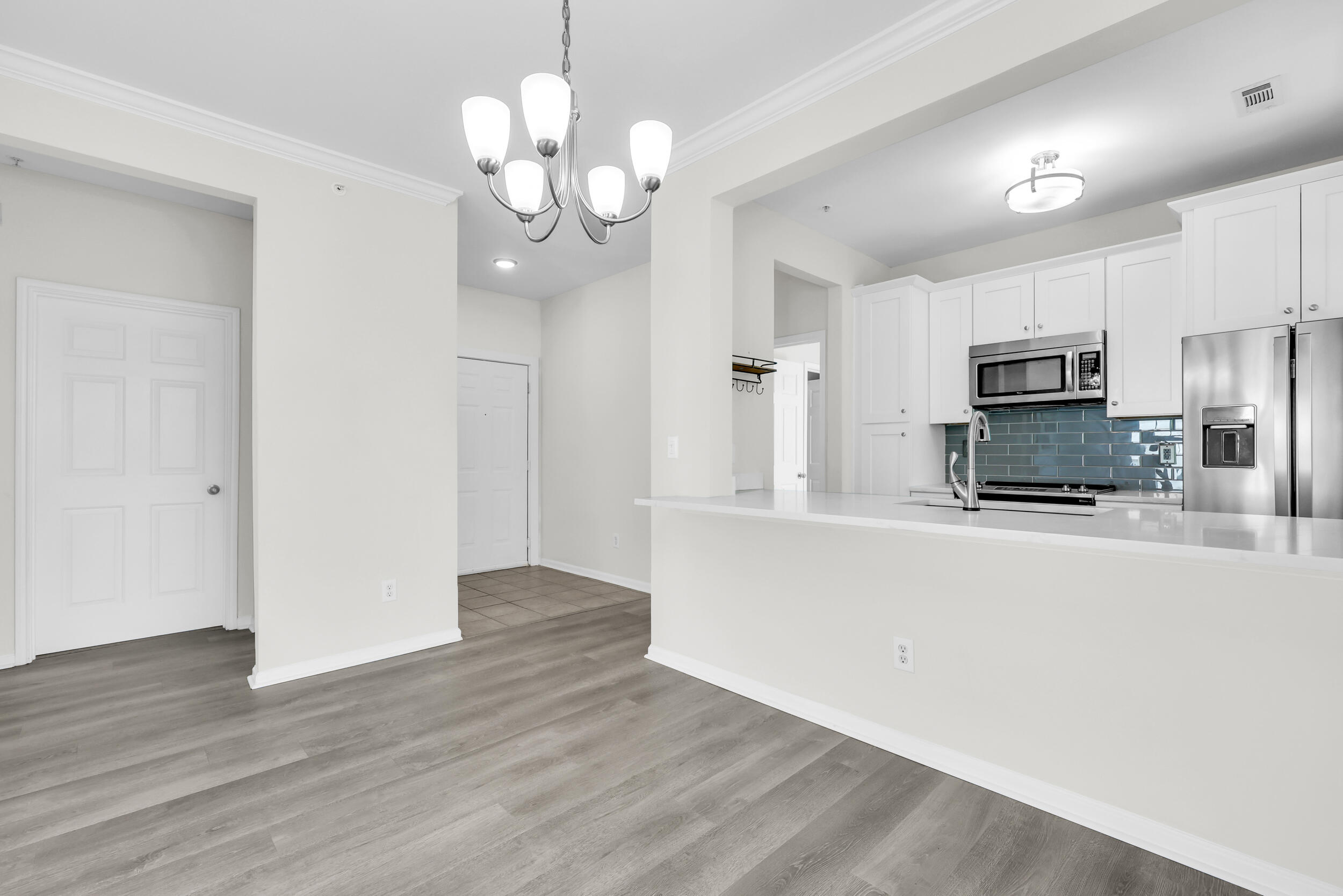 130 River Landing Drive # 7200