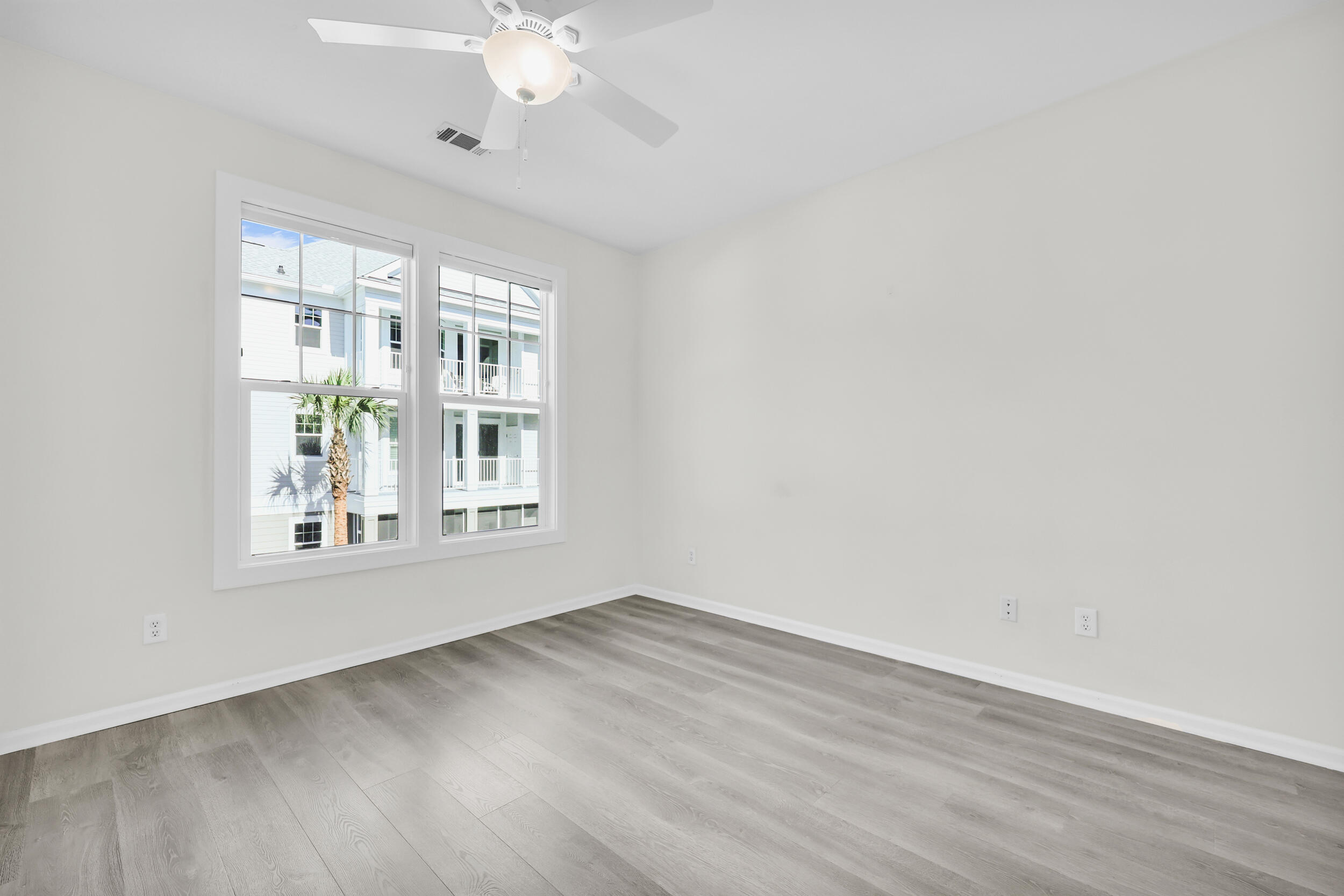 130 River Landing Drive # 7200