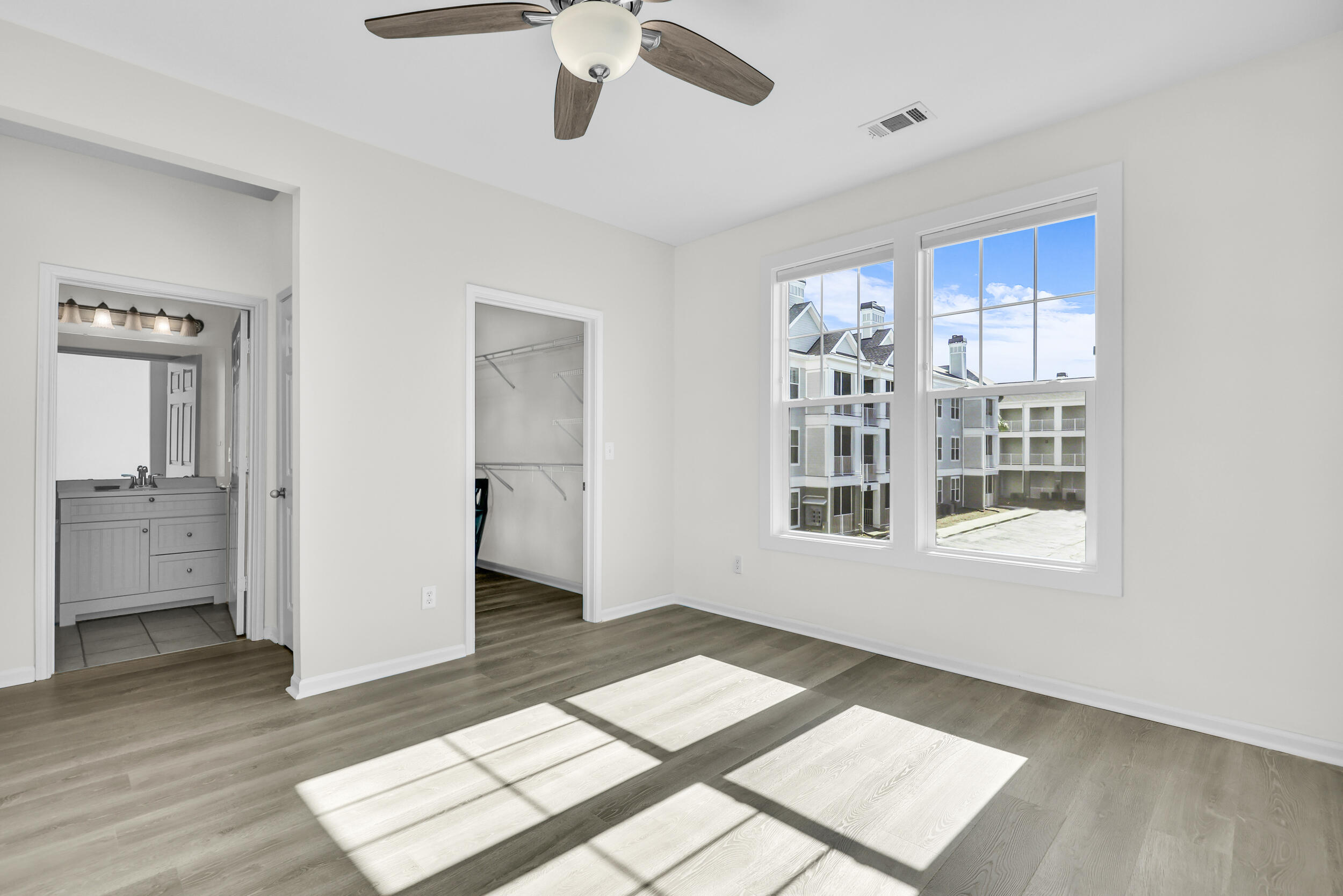 130 River Landing Drive # 7200