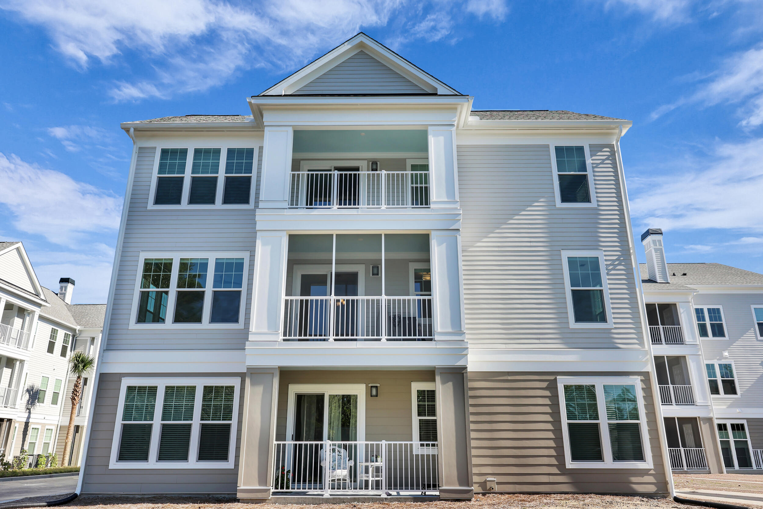 130 River Landing Drive # 7200