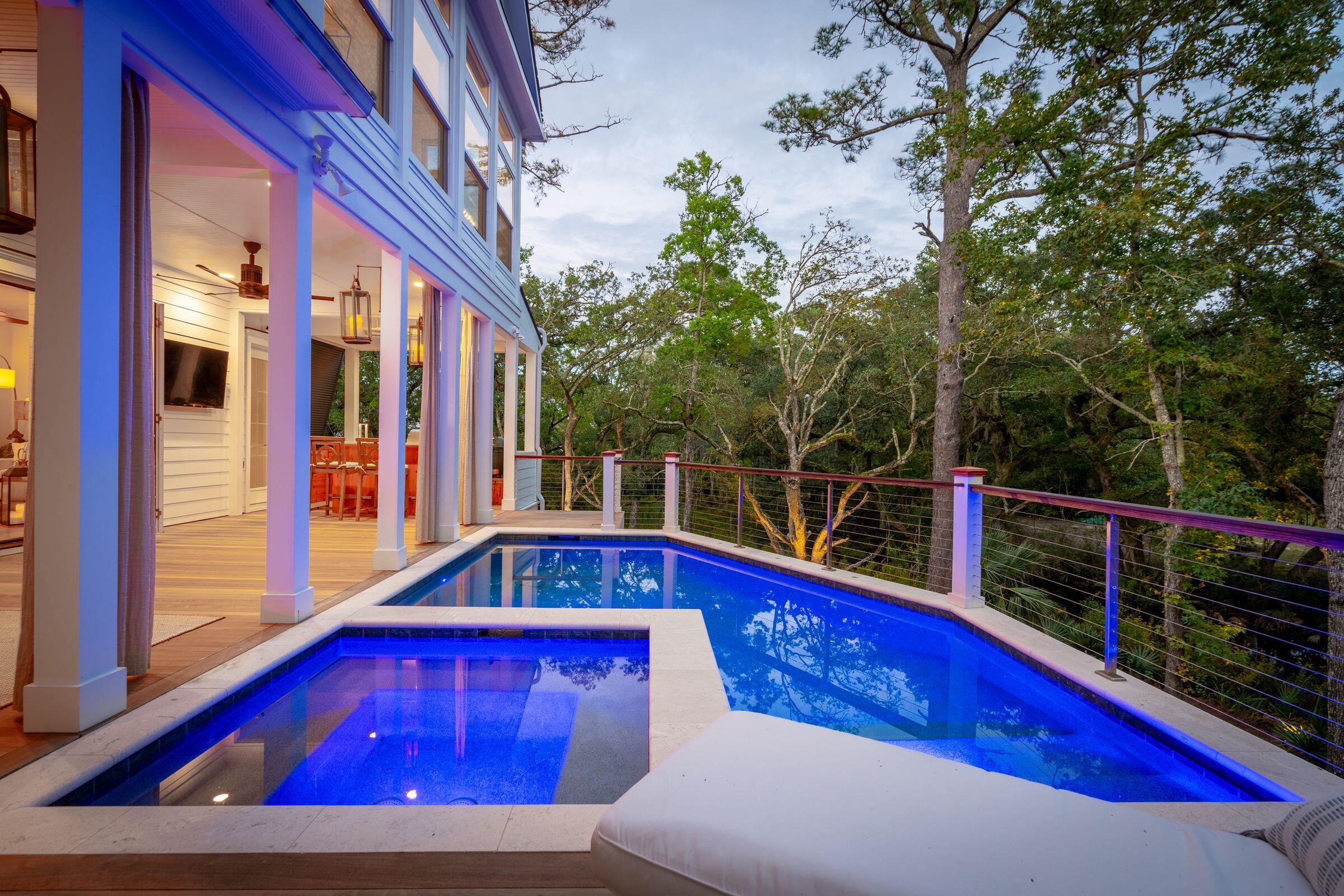 1119 Oak Overhang Street