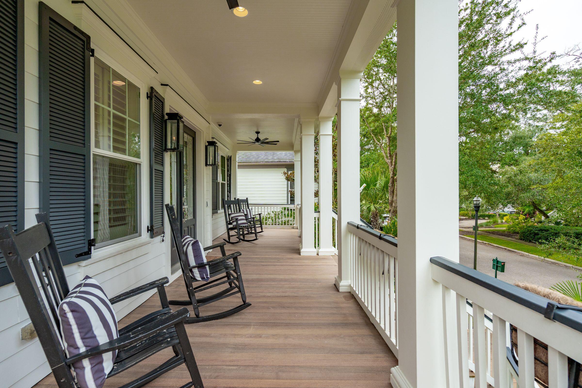 1119 Oak Overhang Street