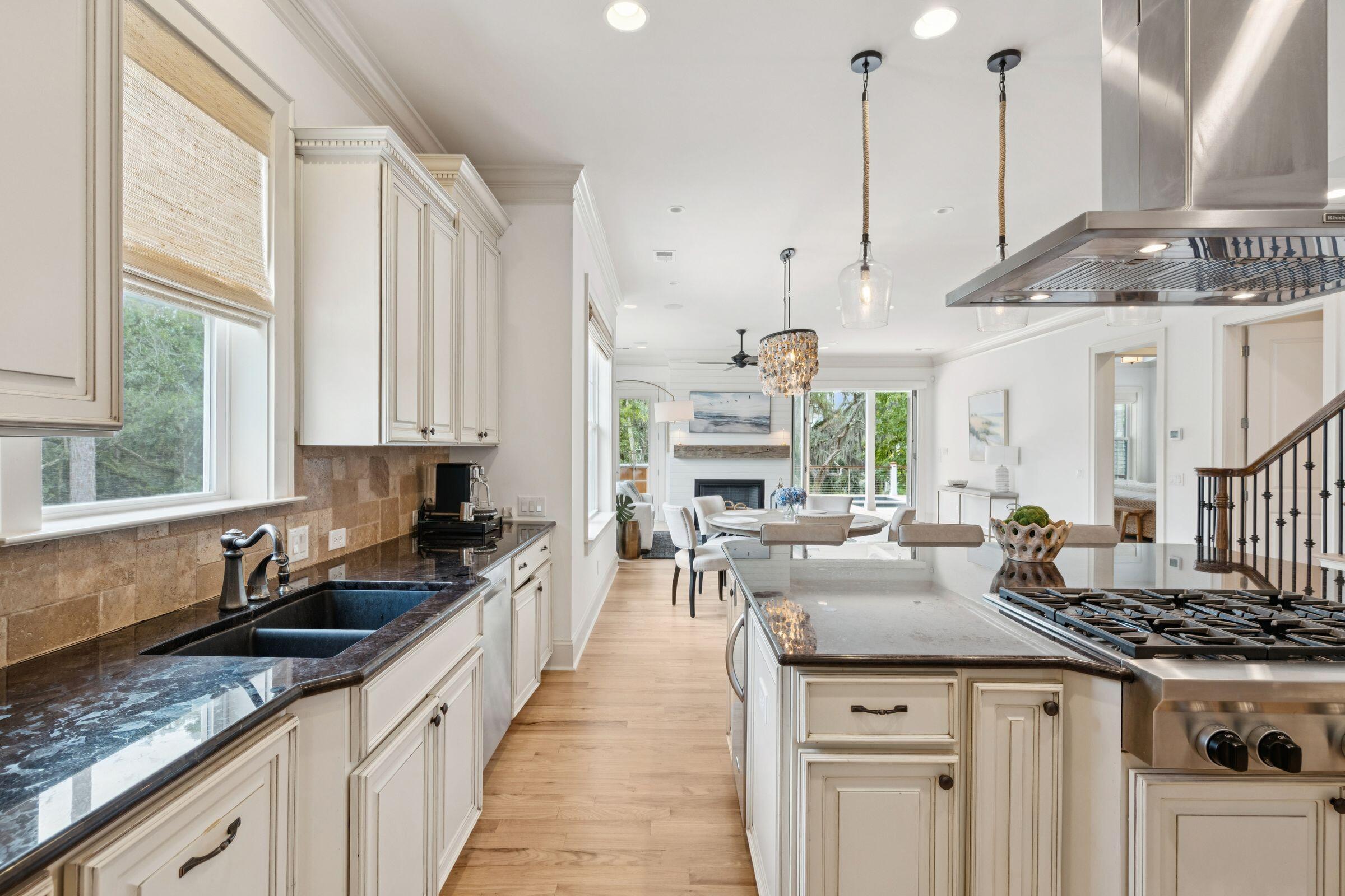 1119 Oak Overhang Street