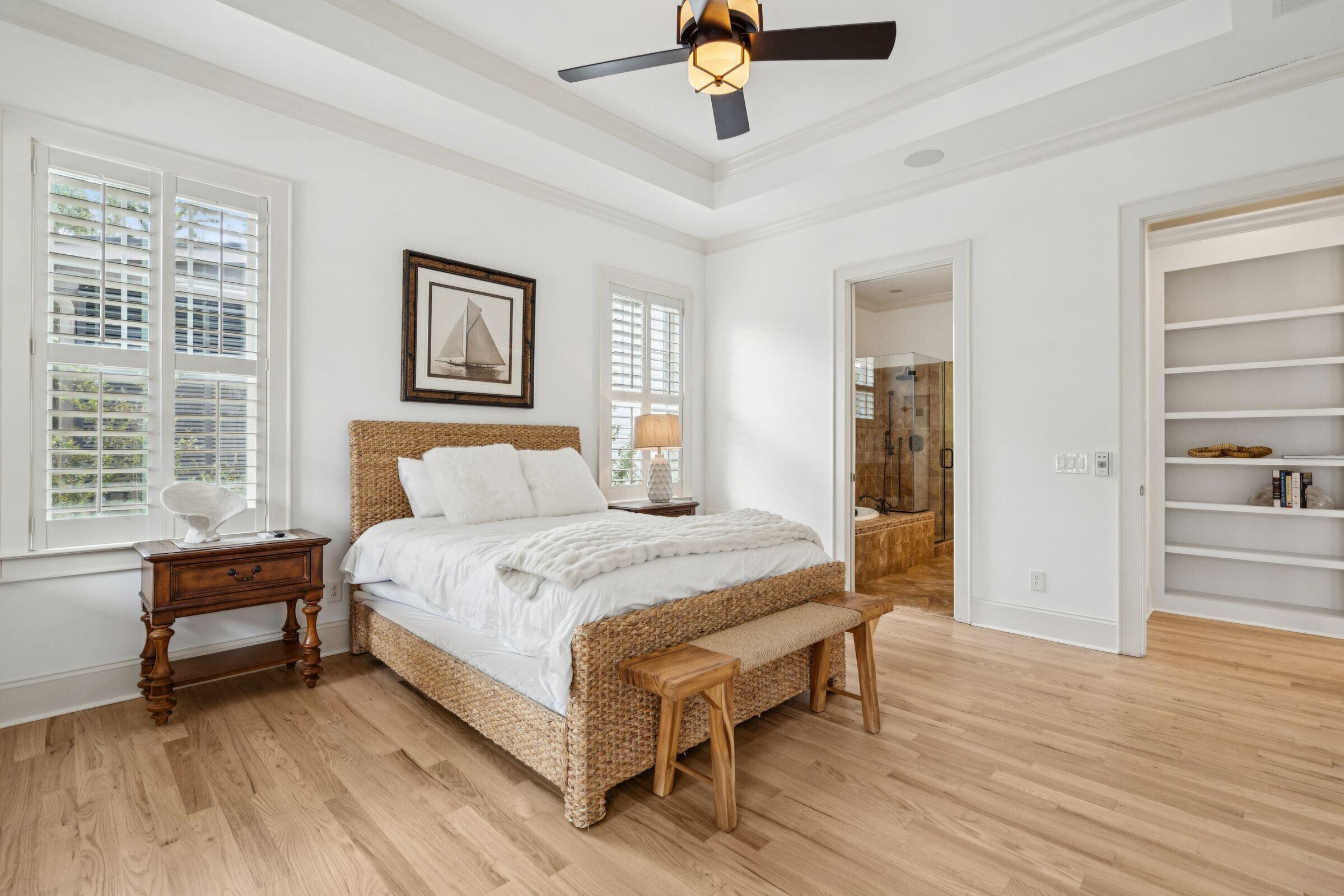 1119 Oak Overhang Street