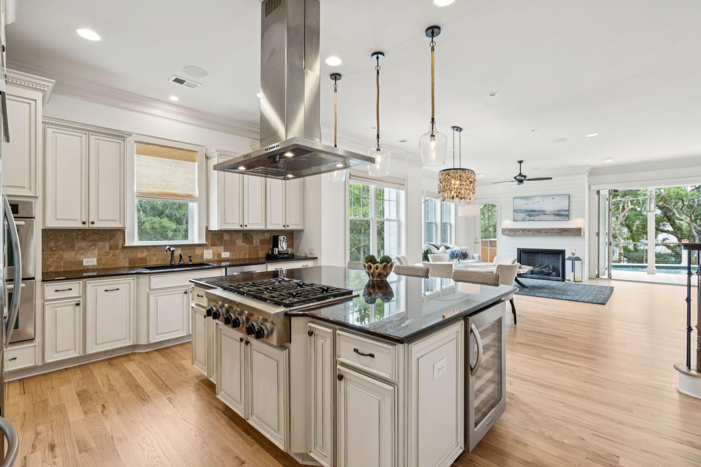 1119 Oak Overhang Street