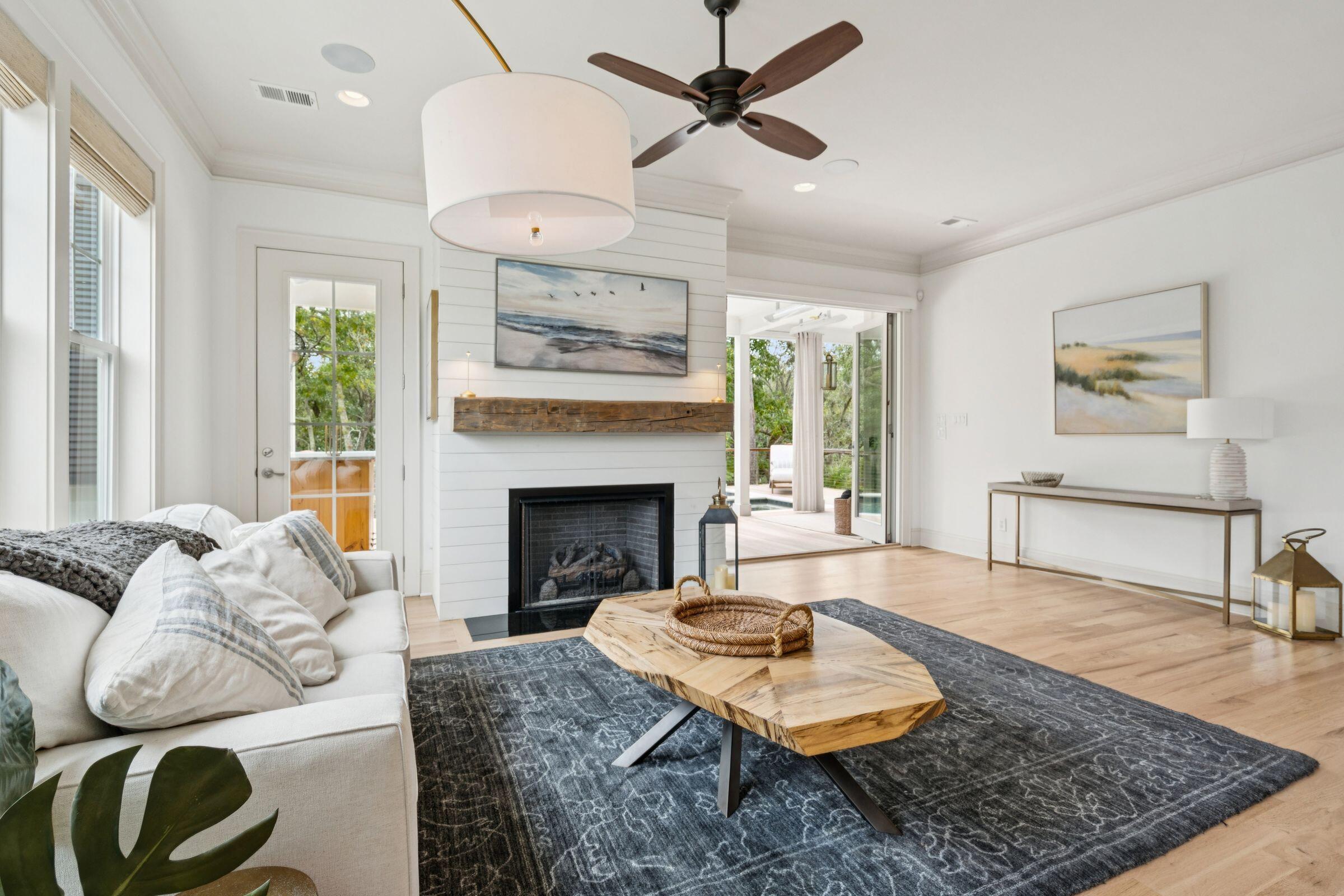 1119 Oak Overhang Street