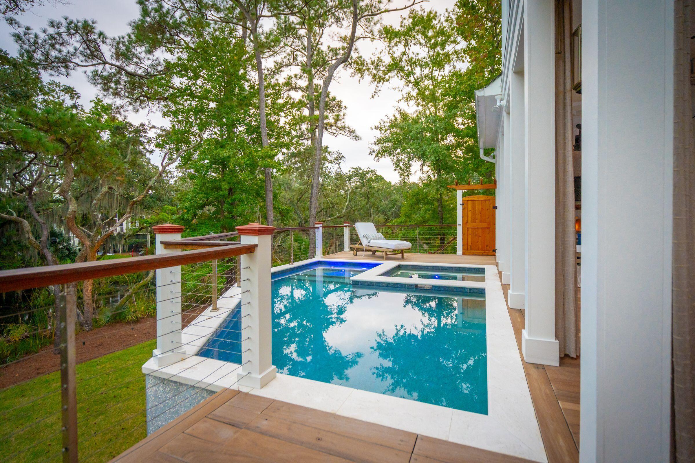 1119 Oak Overhang Street