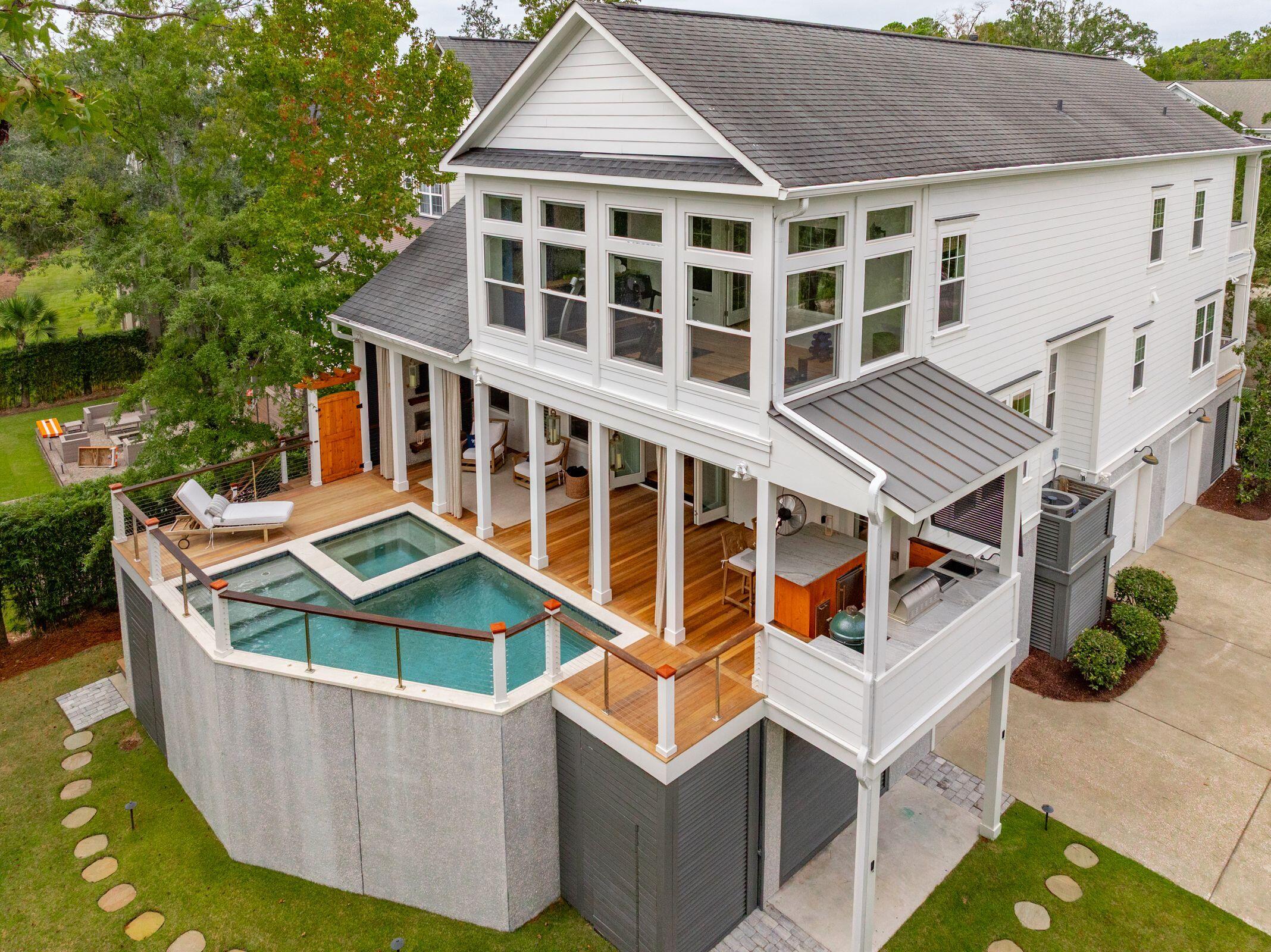 1119 Oak Overhang Street